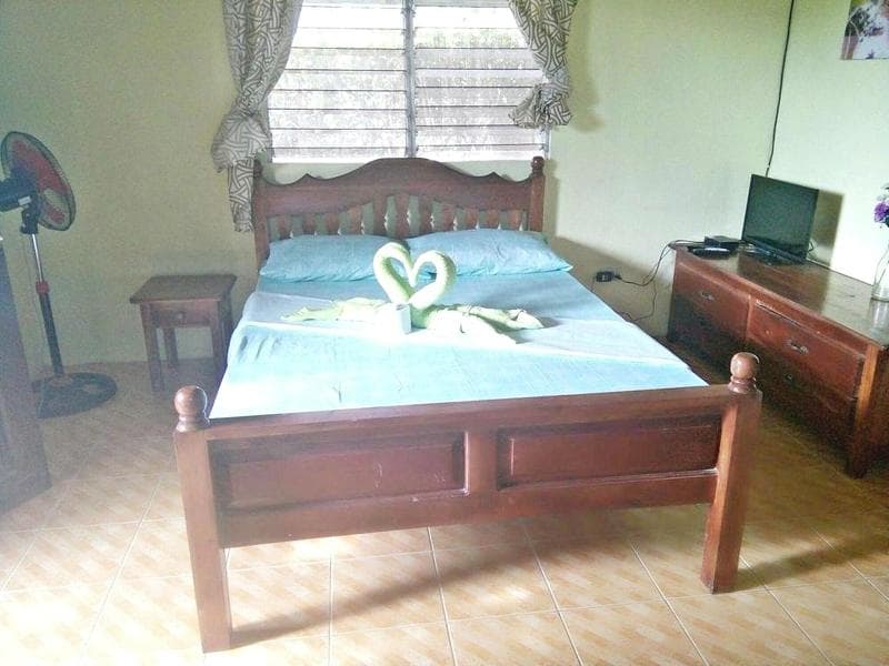 Hotel Sisters Inn Moalboal main
