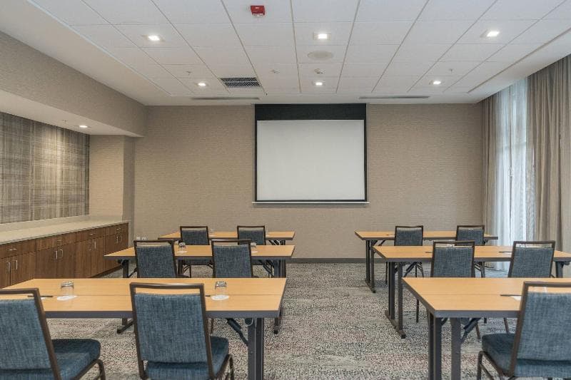 Courtyard by Marriott West Springfield main