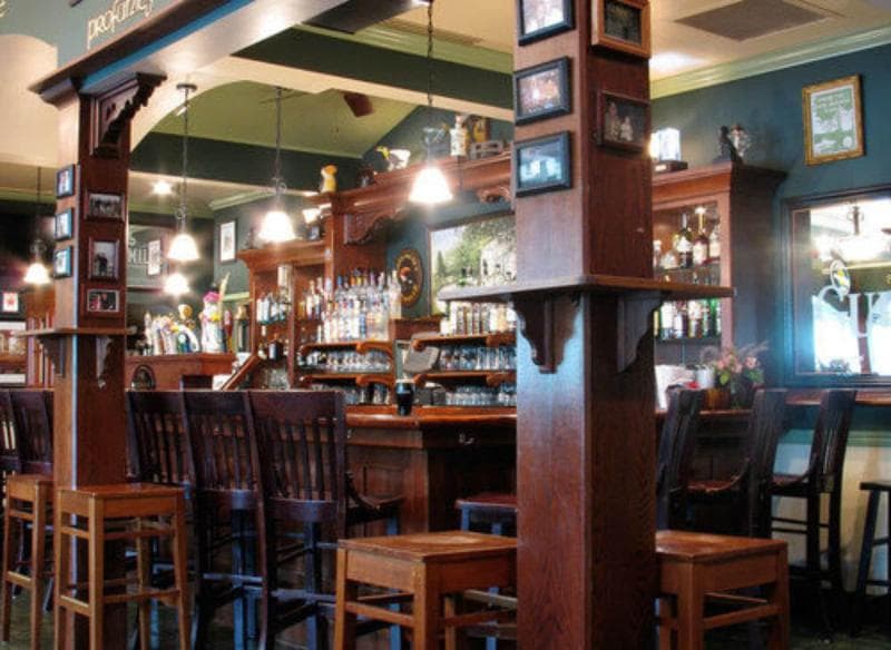 County Clare Irish Inn & Pub 5