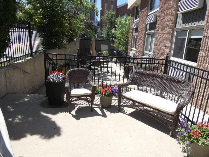 The Medicine Hat Villa 4