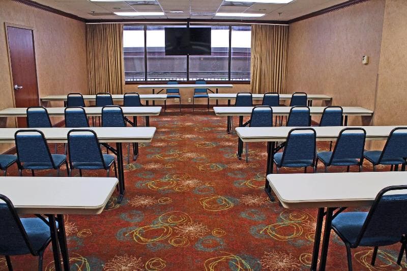 Auburn Place Hotel & Suites photo 1
