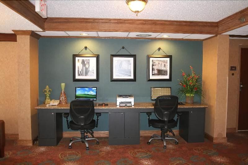 Auburn Place Hotel & Suites 5