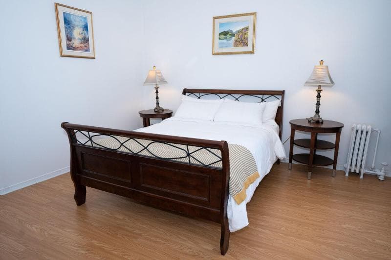 Hotel Manoir Des Remparts 5
