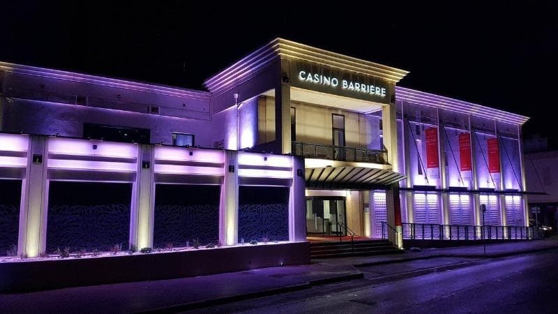 Villa Arena Hotel main