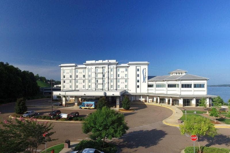 Riverwalk Casino Hotel 4