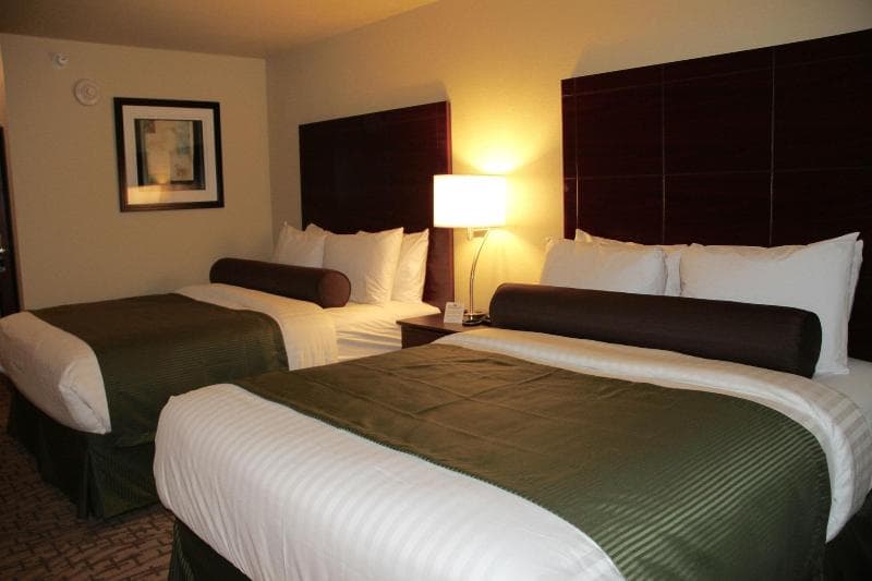 Cobblestone Hotel & Suites - Devils Lake 5