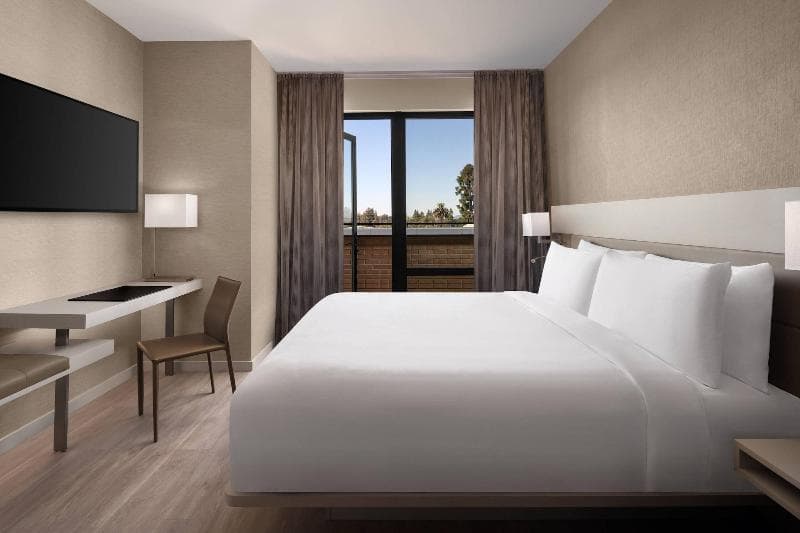AC Hotel Santa Rosa Sonoma Wine Country 4