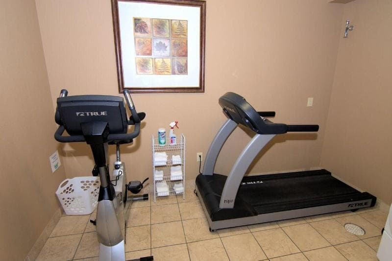 Rock Island Inn & Suites photo 1