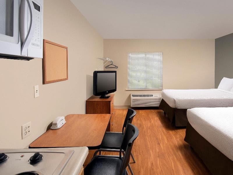 Woodspring Suites Council Bluffs photo 1