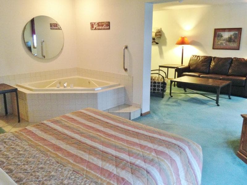 Sunrise Inn Hotel 4