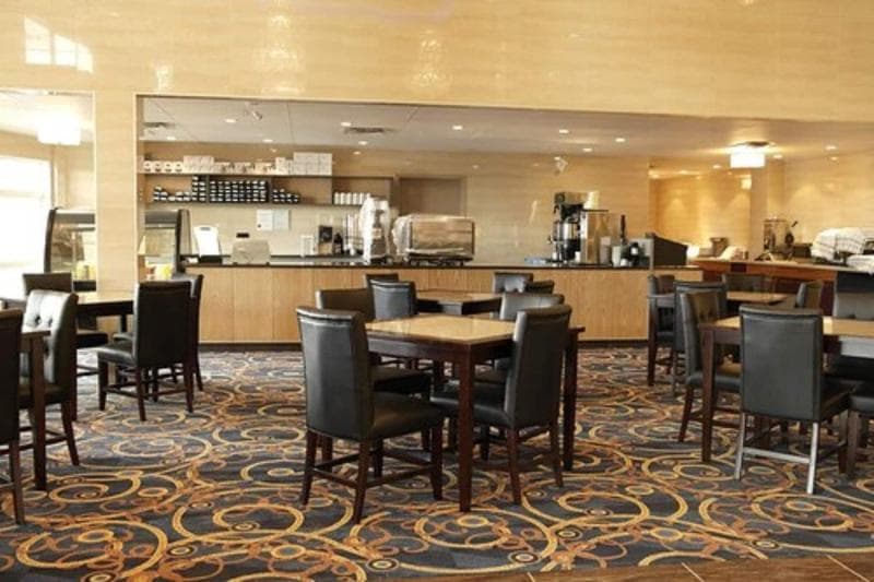 Days Inn & Suites By Wyndham Fort Saskatchewan 4