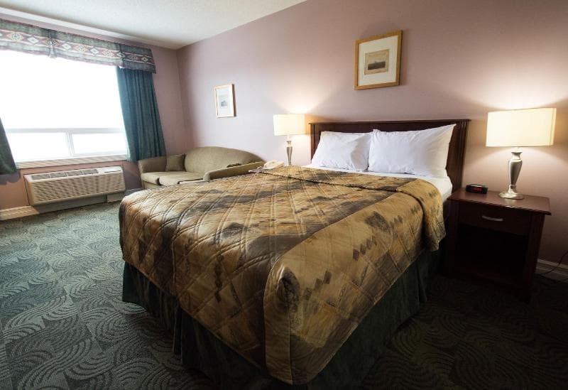 Nova Inn Acheson 3