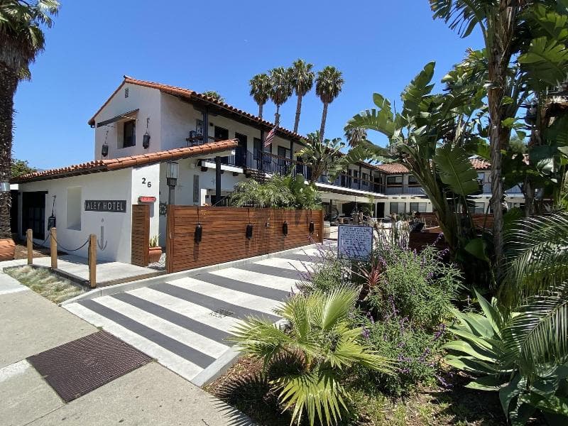 Haley Hotel 4