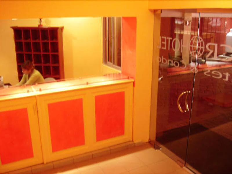 Micro Hotel Condo & Suites 4