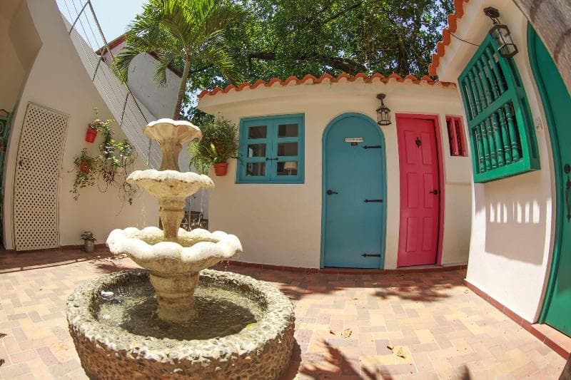 Colonial 154 H Boutique (Adults Only) 5