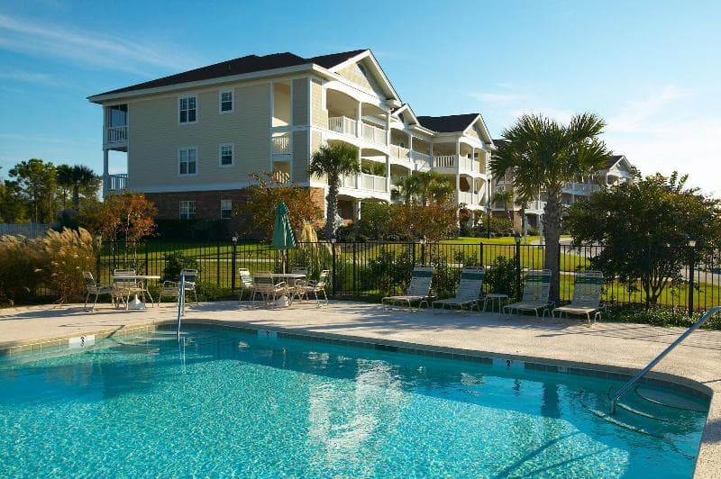 Barefoot Resort & Yacht Club 4