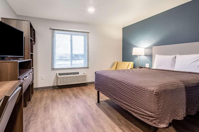 Woodspring Suites Indianapolis Airport South 4
