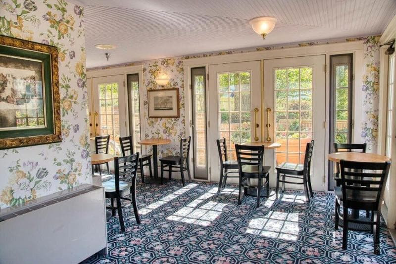 Inn On Mackinac 3