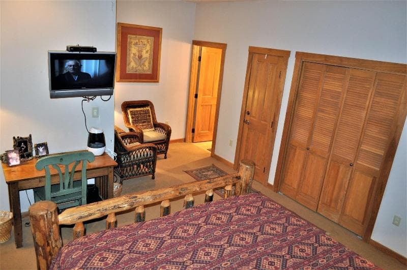 Arapahoe Lodge 1 Bed 2 Bath 3
