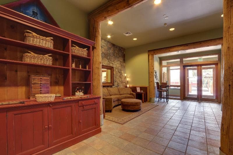 Arapahoe Lodge 1 Bed 1 Bath B 4