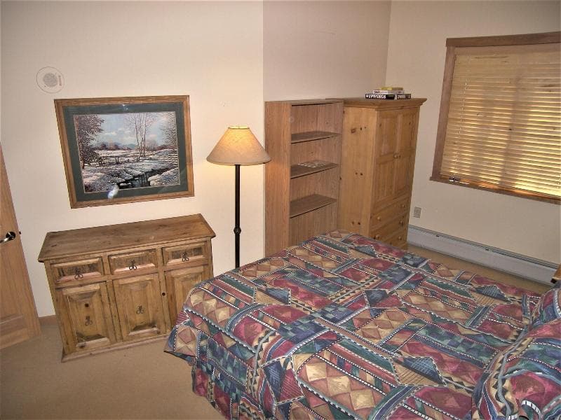 Arapahoe Lodge 1 Bed 1 Bath B 3