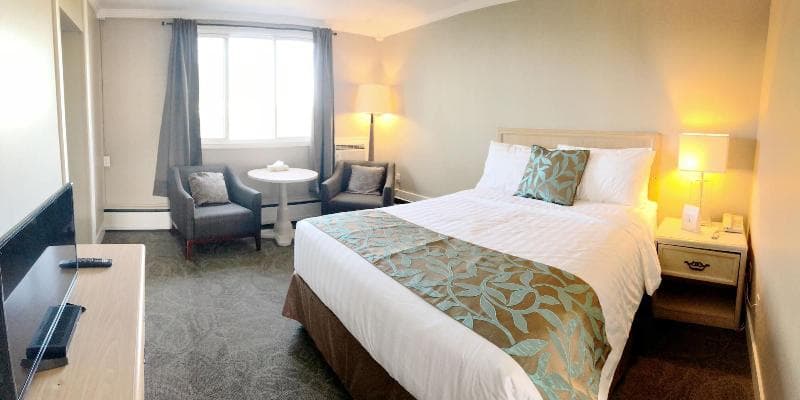 Seasons Inn Halifax 4