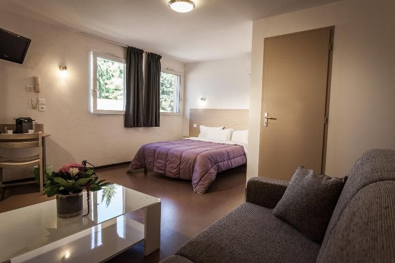 Clos Fleuri (Adults Only) 4