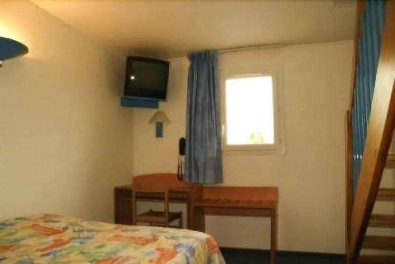 Brit Hotel Essentiel Saint-Flour photo 1