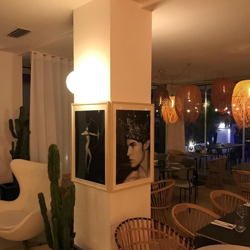 Hôtel Restaurant La Reine Jane main