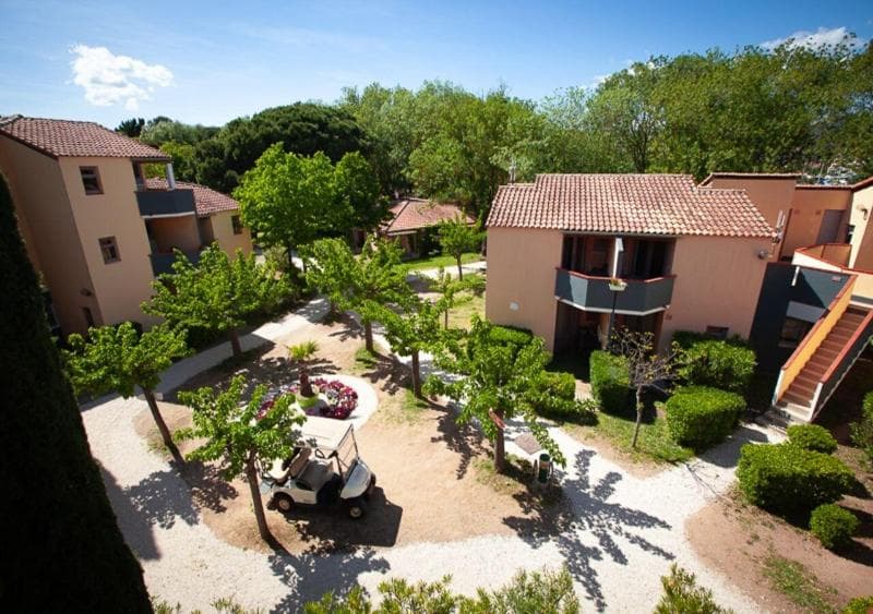 Marina Hotel Club 5