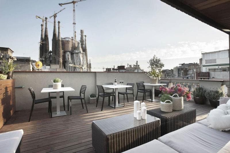Enjoybcn Gaudi Apartments 5