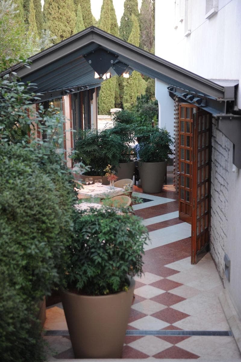 Milan - Hotel & Restaurant 3