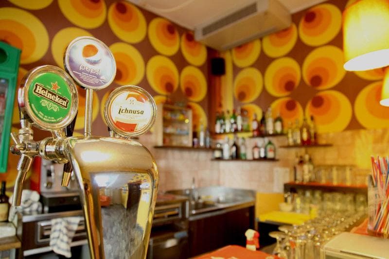 Sunflower City Backpacker Hostel & Bar main