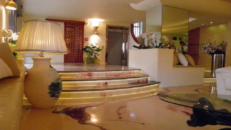 Hotel Derby 4