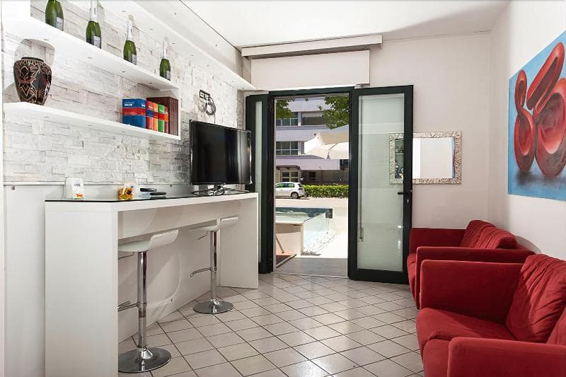 Kristalex Pet Family Hotel 4