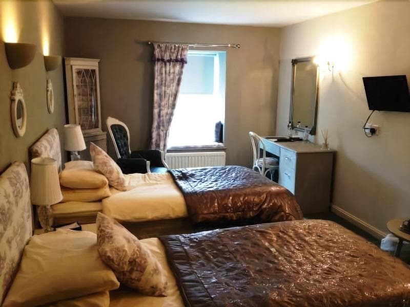 Marshall Meadows Manor House 5