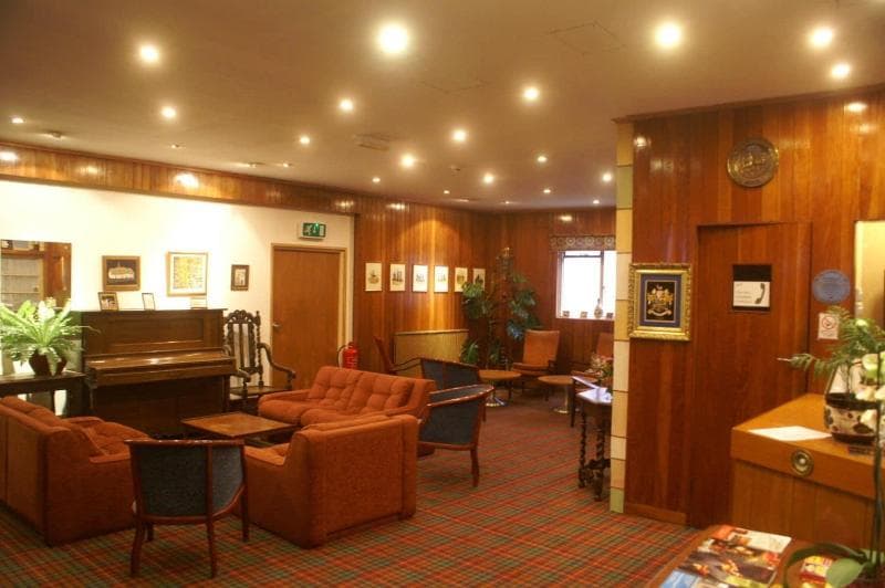 Macdougall Clansman Hotel 4