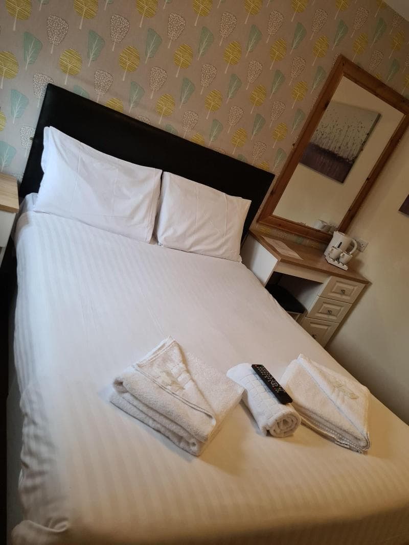 The Avenue Lodge 3