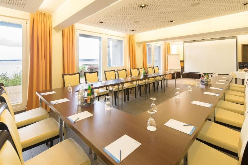 Strandhotel Senftenberger See (Adults Only) main