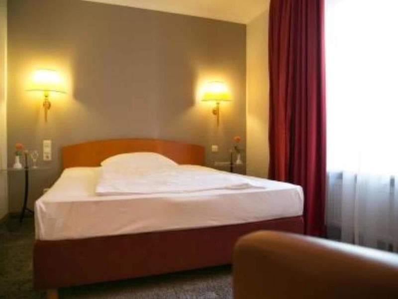 Hotel Am Elbufer 3