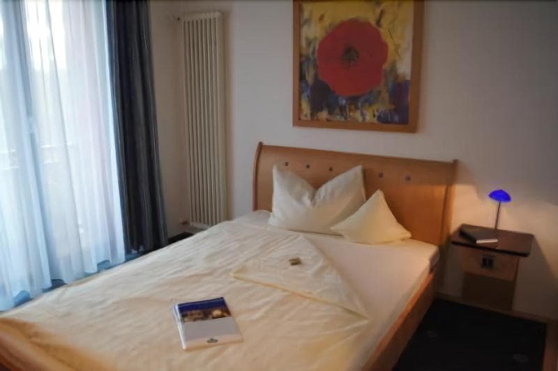 Axxe Motel 5