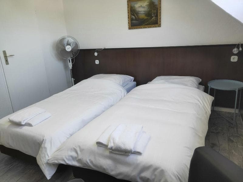 Hotel Tempelhof City Messe Arena 5