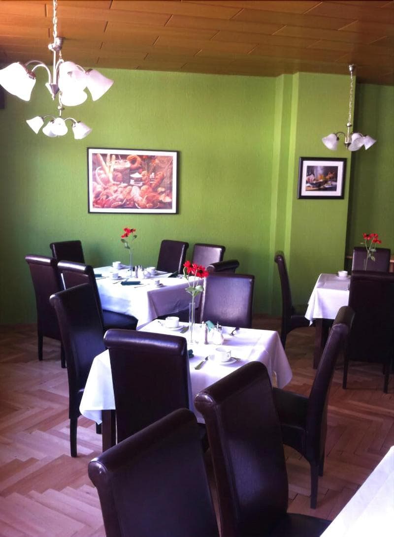 Hotel Garni Am Thuringer Klosstheater main