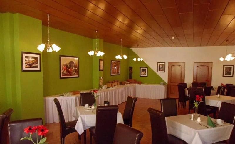 Hotel Garni Am Thuringer Klosstheater 5