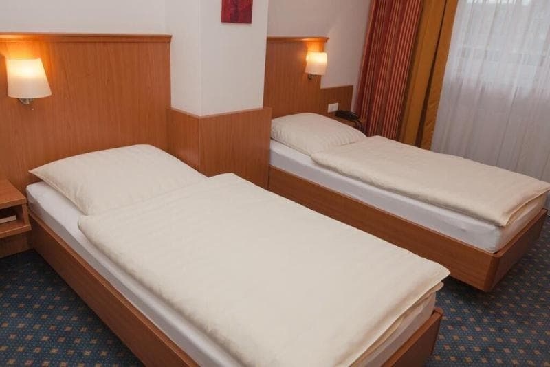 Hotel Am Steinberg 4