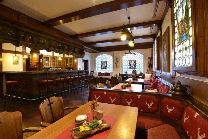 Hotel Kaiserpfalz main