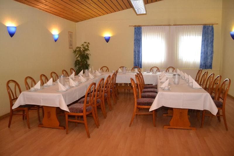 Landhotel Zum Niestetal 3
