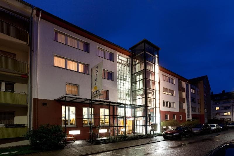 Elite Hotel 4