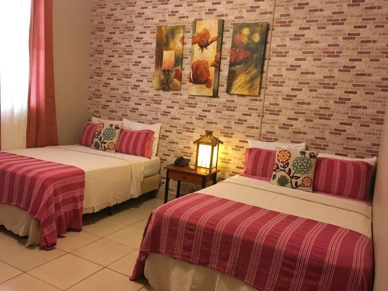 Panama House Bed & Breakfast 4