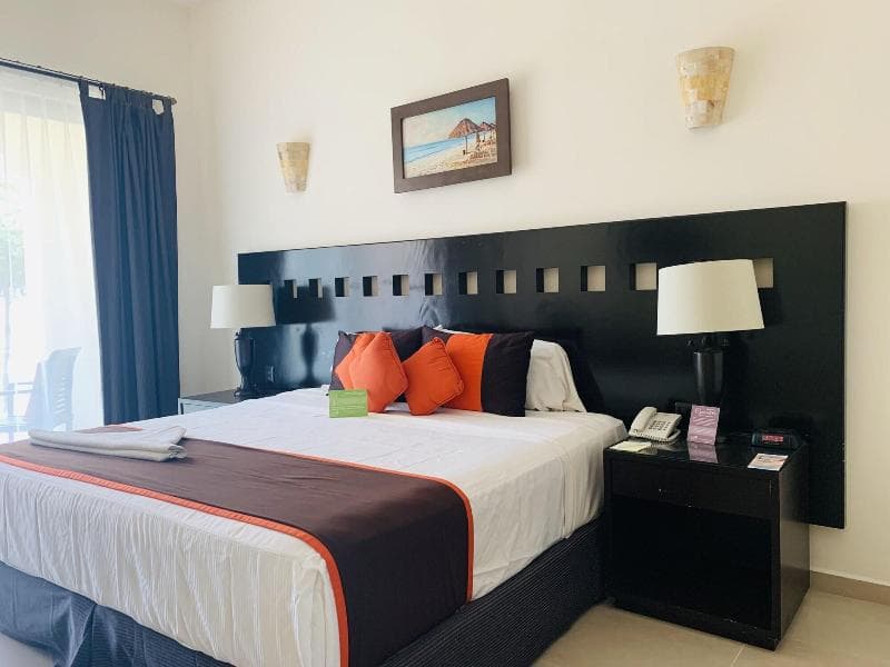 Hotel Playa Caracol 4